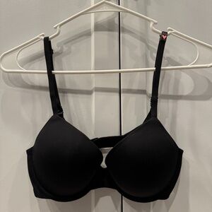 Victoria’s Secret Black Bra 32D